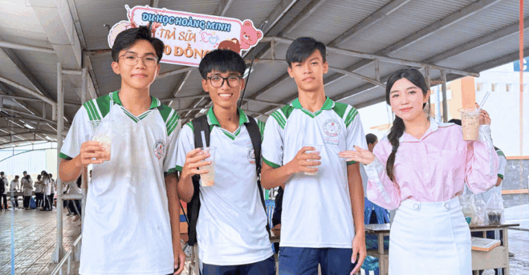 HOÀNG MINH ĐỒNG HÀNH CÙNG HOẠT ĐỘNG 263 TẠI THPT TRẦN ĐẠI NGHĨA – TÂY NINH (1)