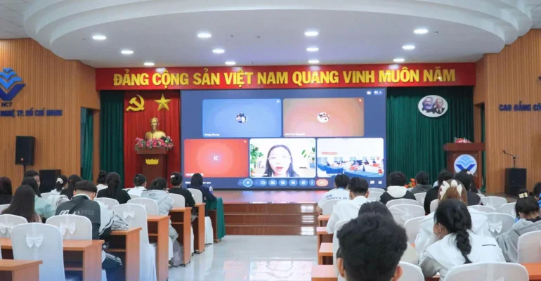Hoàng Minh phối hợp khai giảng lớp tiếng Trung 0 đồng cho chương trình du học chuyên ban Đài Loan